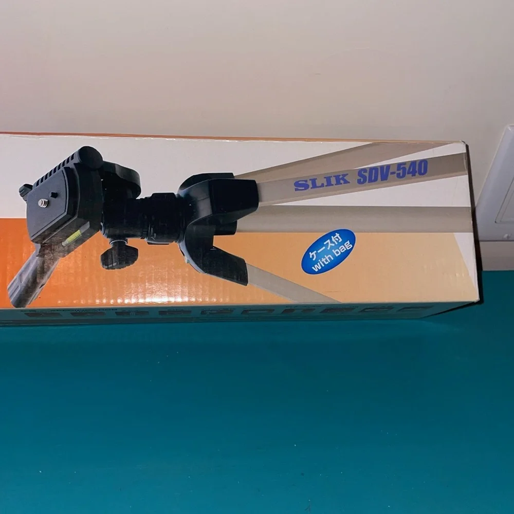 NIB SLIK SDV-540 Tripod for Digital Cameras